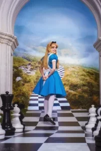 Алиса в Стране Чудес Все Части по Порядку